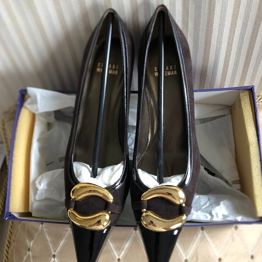 Stuart Weitzman  Brown suede heels, patent leather trim,gold accent, 7.5M NIB